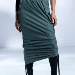 FOLLOW ME ADJUSTABLE CARGO SKIRT IN OLIVE