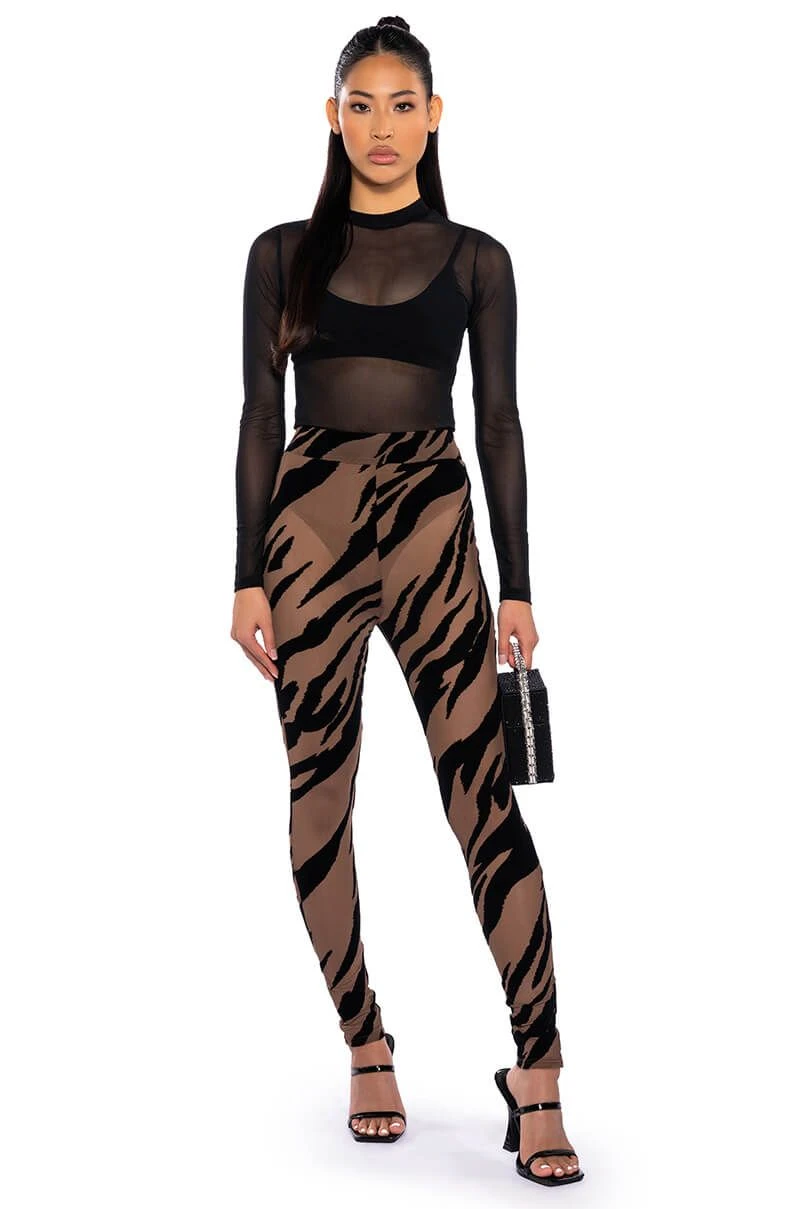 GIRL'S INSTINCT HIGH RISE LEGGING 5 GIRL'S INSTINCT HIGH RISE LEGGING - Image 3