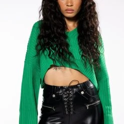 HAPPY GO LUCKY HOODED CROPPED SWEATER 12 HAPPY GO LUCKY HOODED CROPPED SWEATER -helmut shop happy go lucky hooded cropped sweater green 2 2