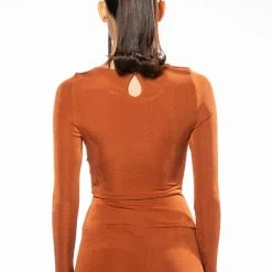 HOLD UP SLINKY LONG SLEEVE CROP TOP -helmut shop hold up slinky long sleeve crop top rust 5 5