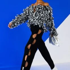 KEEP IT 100 CROPPED SWEATER -helmut shop keep it 100 cropped sweater black white 4 4