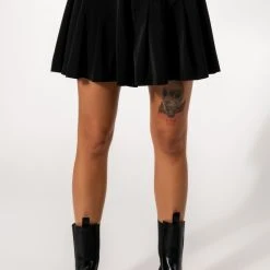 LIBRA MOON HIGH WAISTED PLEATED SHORT -helmut shop libra moon high waisted pleated short black 5 5 c1