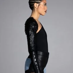 MADE YOU LOOK COLD SHOULDER ONE SLEEVE SCALE BODYSUIT -helmut shop made you look cold shoulder one sleeve scale bodysuit black 5 5