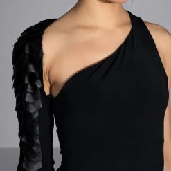 MADE YOU LOOK COLD SHOULDER ONE SLEEVE SCALE BODYSUIT -helmut shop made you look cold shoulder one sleeve scale bodysuit black 7 7