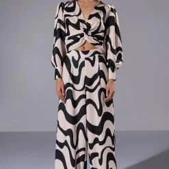 MYSTICAL WAYS TWIST FRONT LONG SLEEVE TOP -helmut shop mystical ways twist front long sleeve top black white 3 3