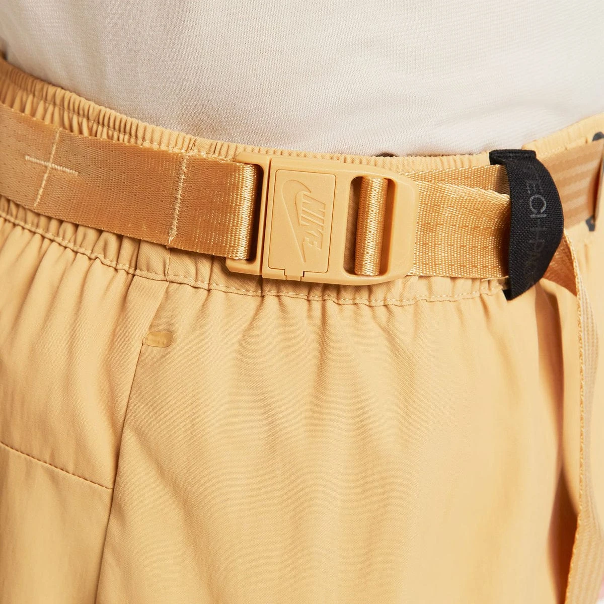 Nike SPORTSWEAR TECH PACK SHORTS 5 Nike SPORTSWEAR TECH PACK SHORTS - Image 3