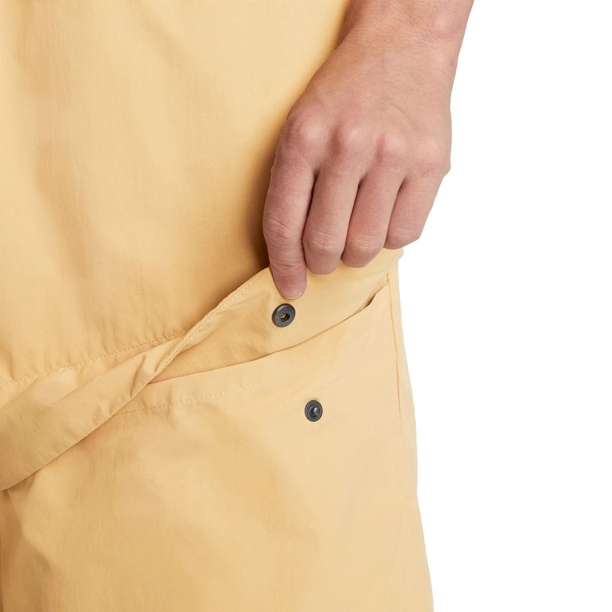 Nike SPORTSWEAR TECH PACK SHORTS 8 Nike SPORTSWEAR TECH PACK SHORTS - Image 6