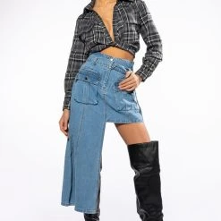 NO FRONTING CROPPED TWIST FRONT PLAID TOP -helmut shop no fronting cropped plaid top black 2 2