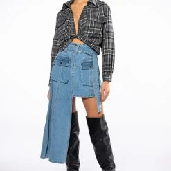 NO FRONTING CROPPED TWIST FRONT PLAID TOP -helmut shop no fronting cropped plaid top black 7 7