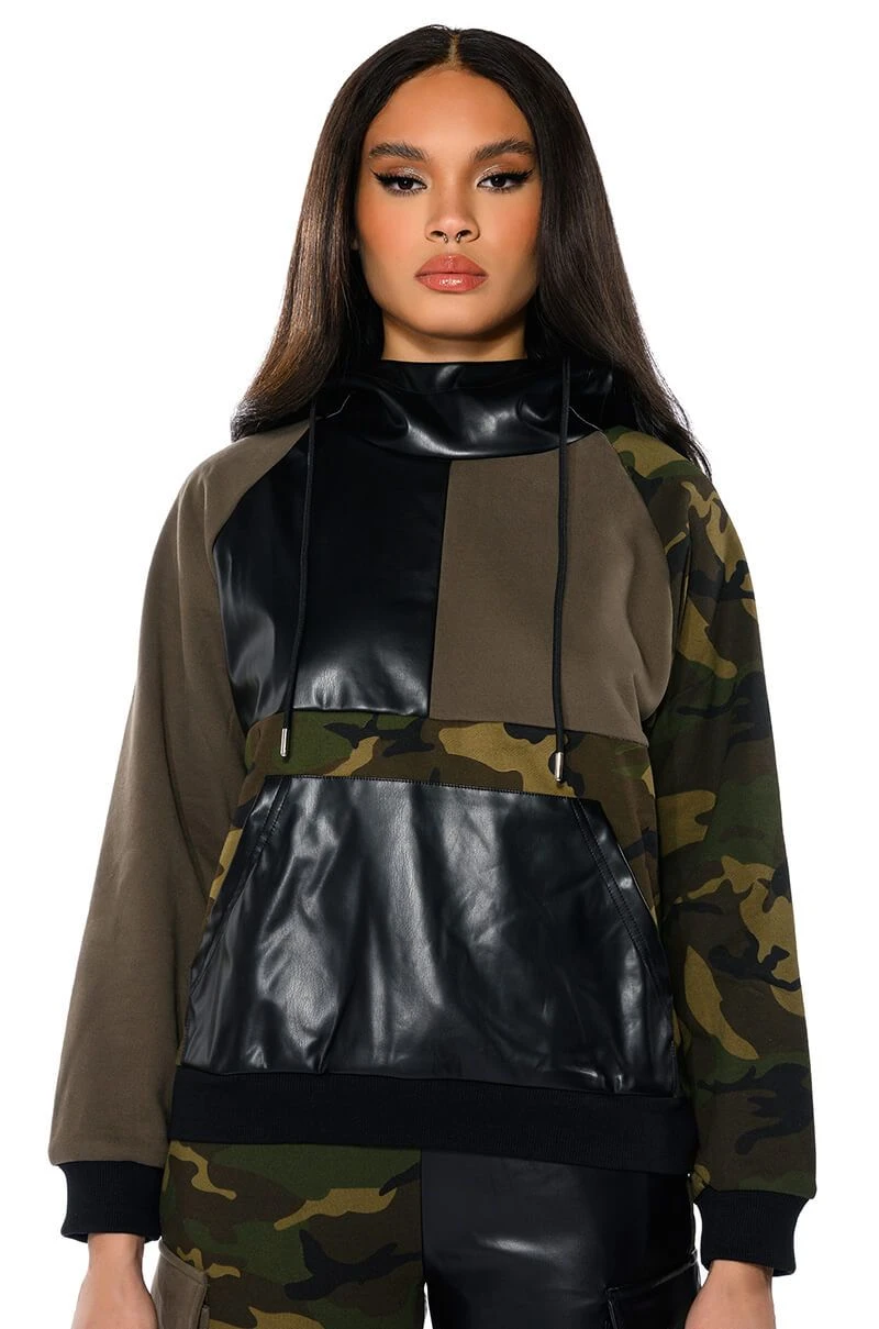 ONE AND ONLY COLORBLOCK SWEATSHIRT 3 ONE AND ONLY COLORBLOCK SWEATSHIRT