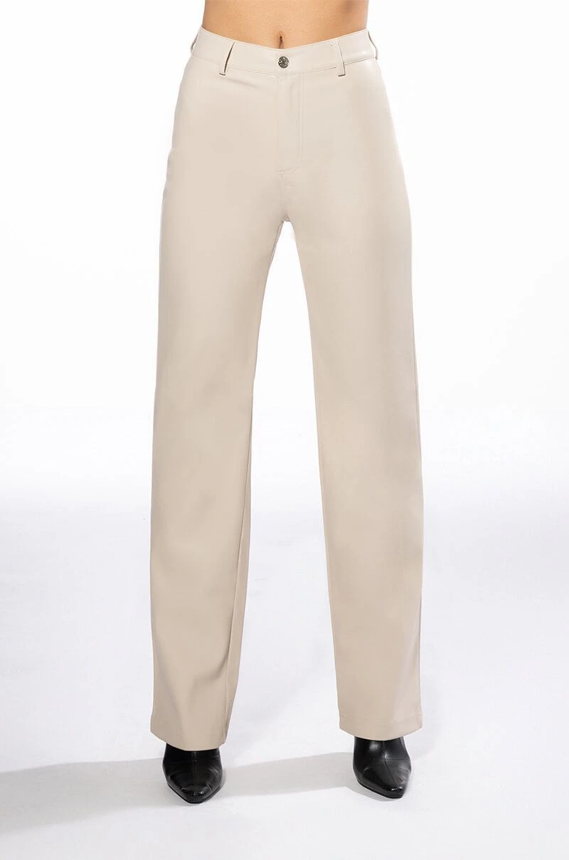 TE QUIERO HIGH RISE VEGAN LEATHER STRAIGHT LEG PANTS IN IVORY 6 TE QUIERO HIGH RISE VEGAN LEATHER STRAIGHT LEG PANTS IN IVORY - Image 4