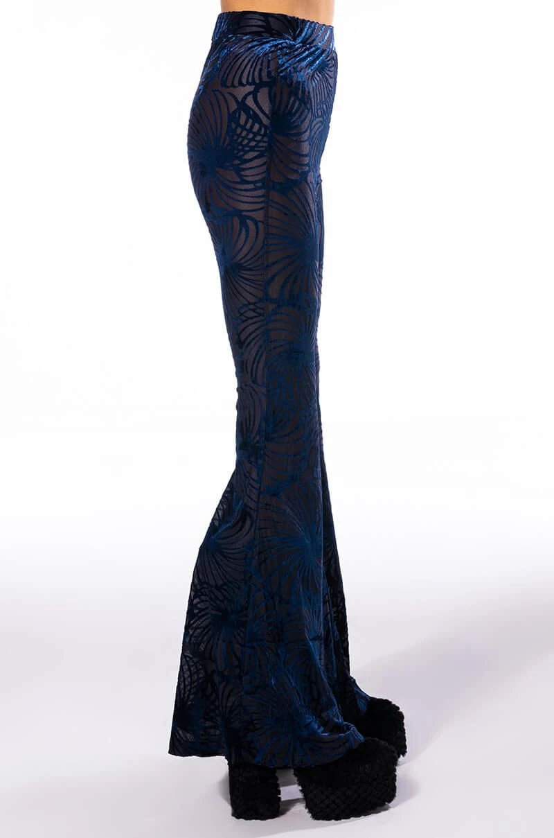 TROPIC LIKE ITS HOT HIGH RISE FLARE PANT 6 TROPIC LIKE ITS HOT HIGH RISE FLARE PANT - Image 4